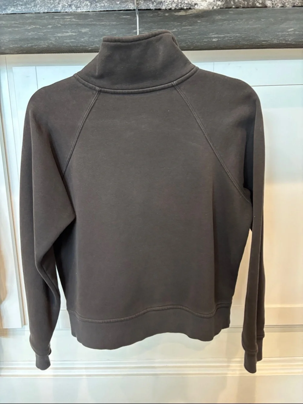 Vuori Women’s Black Half-Zip Pullover - Picture 5 of 5